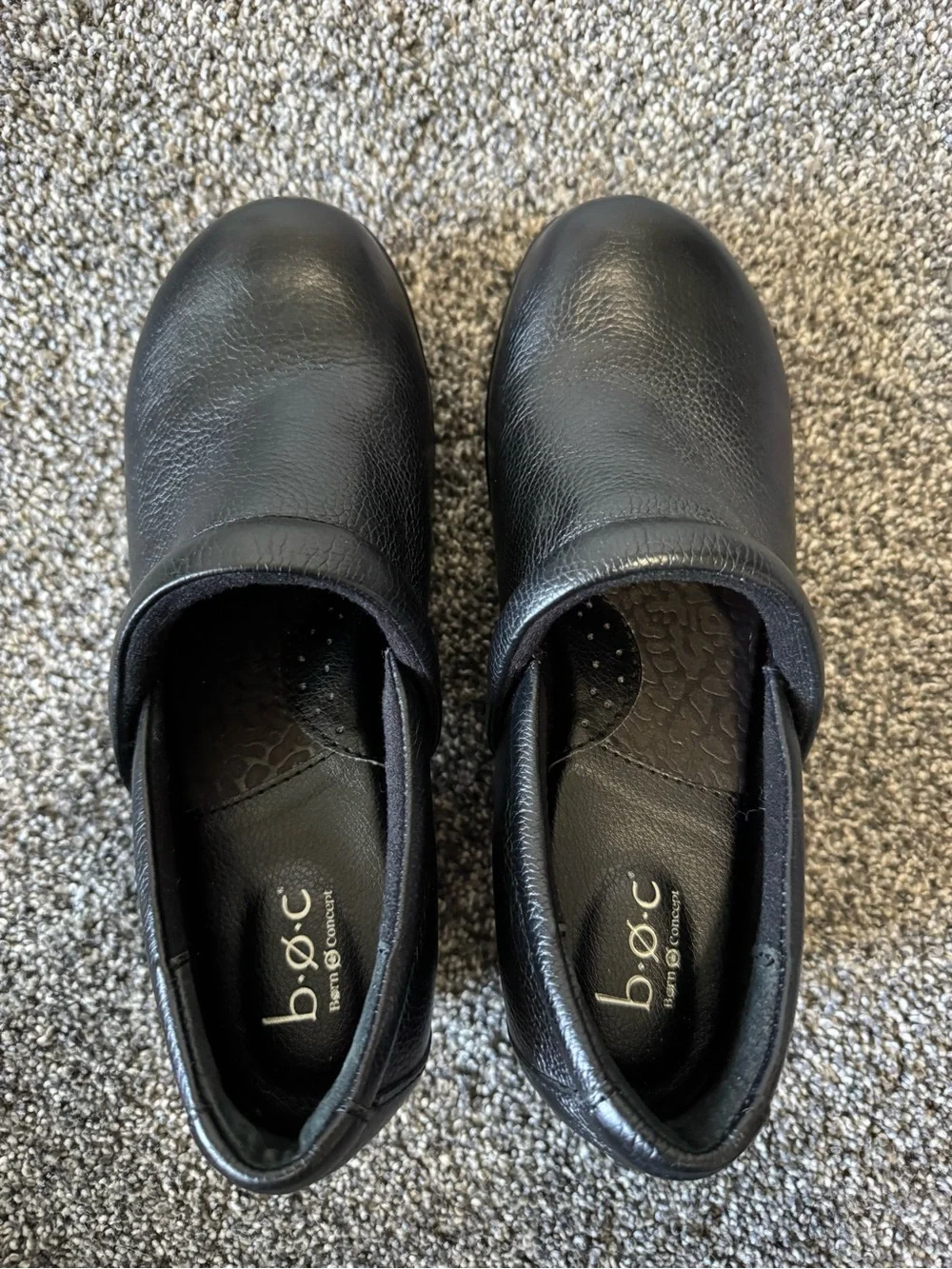 b.o.c. Women’s Nadiya Slip-On Black Leather Wedge Shoes Size 8.5